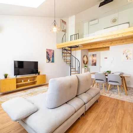 Charming Studio Goncalo Velho By House And People * Viana do Castelo