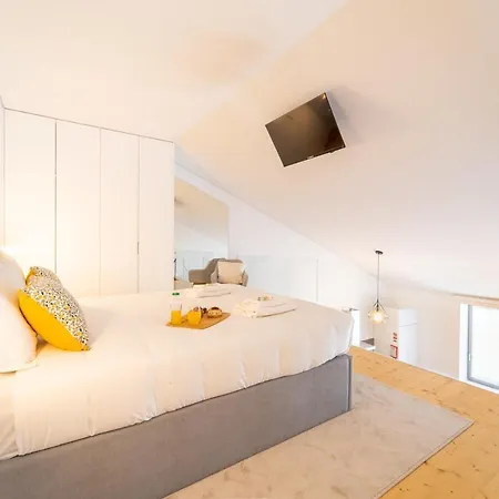Charming Studio Goncalo Velho By House And People Apartment